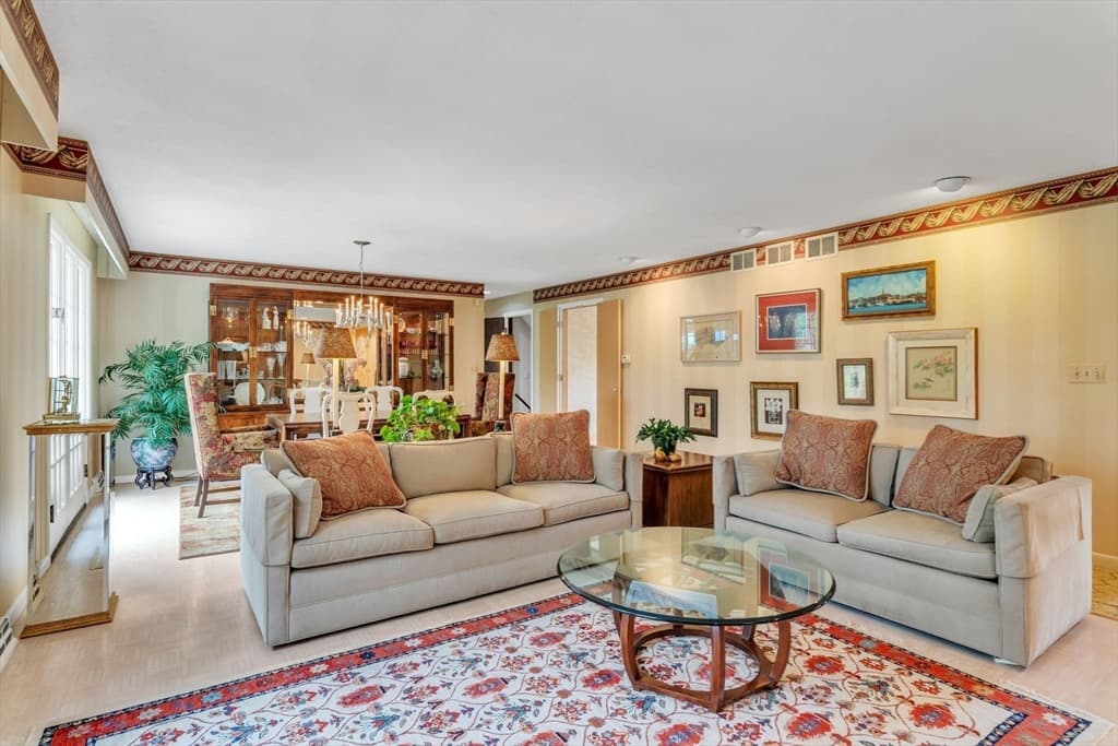 233 Ardsley Road photo 5