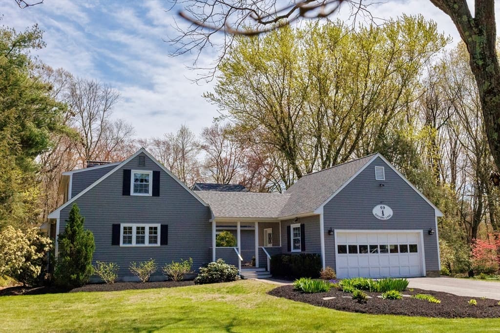 69 Gifford Lane