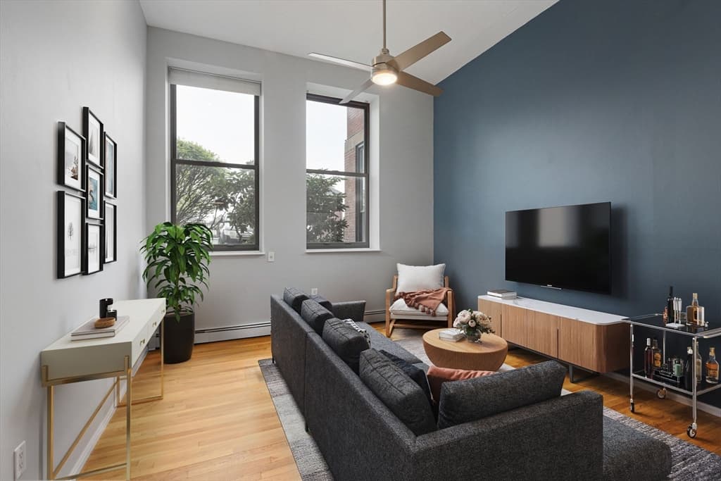 80 Beaumont St #103 photo 5