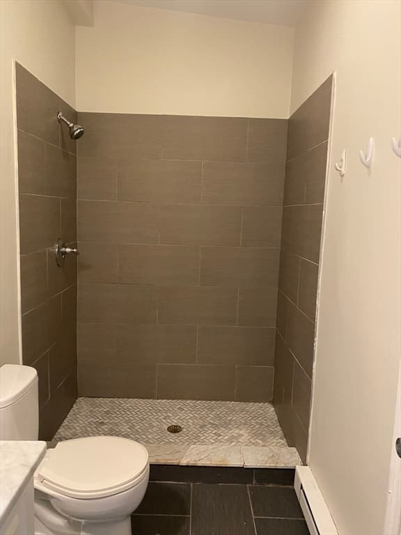 204 H St #3 photo 5