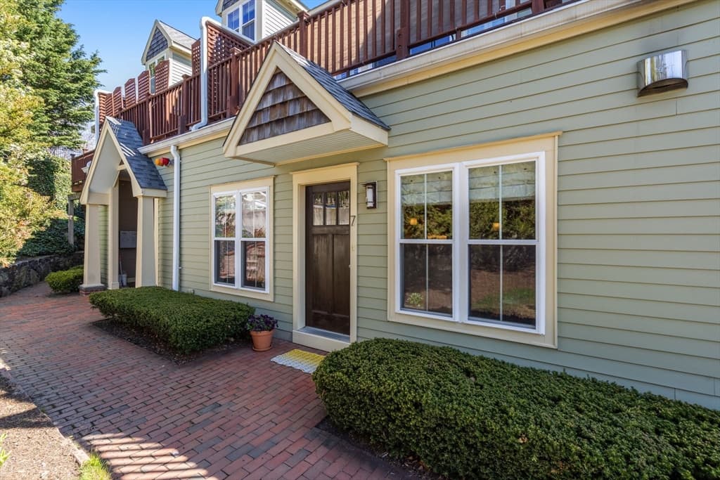 214 Atlantic Ave #7