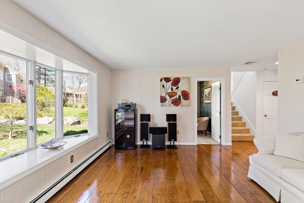 46 Millstone Ln photo 3
