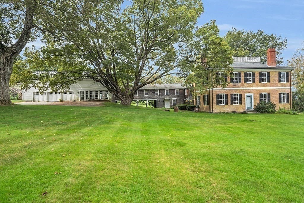 52 Wilder Rd photo 2