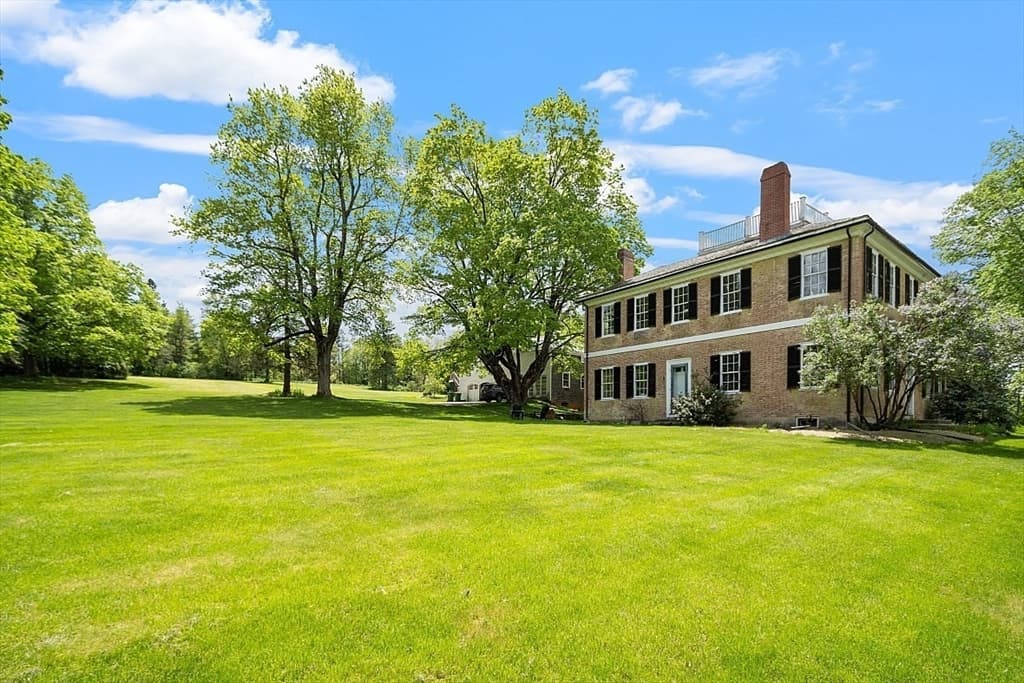 52 Wilder Rd