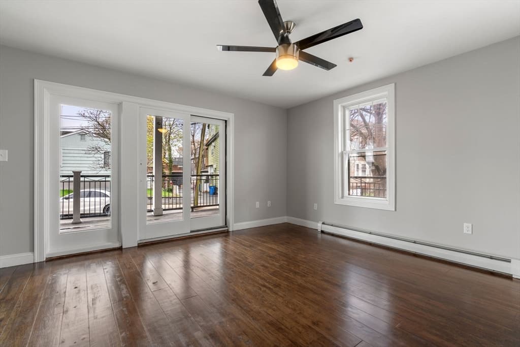 36-38 Sturgis St #38 photo 5
