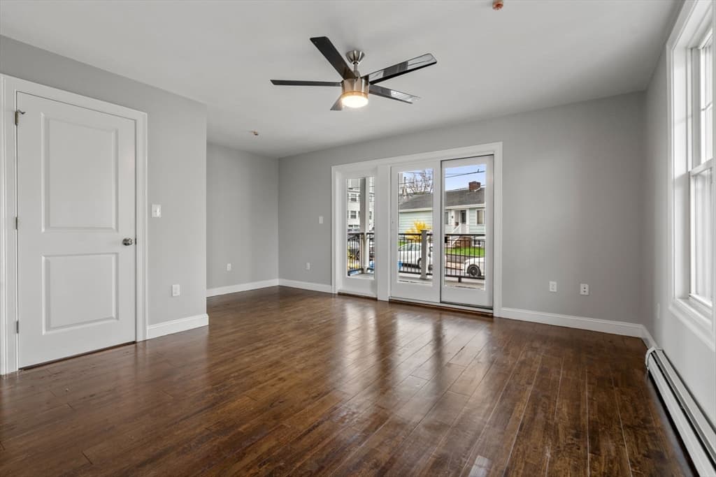 36-38 Sturgis St #38 photo 4