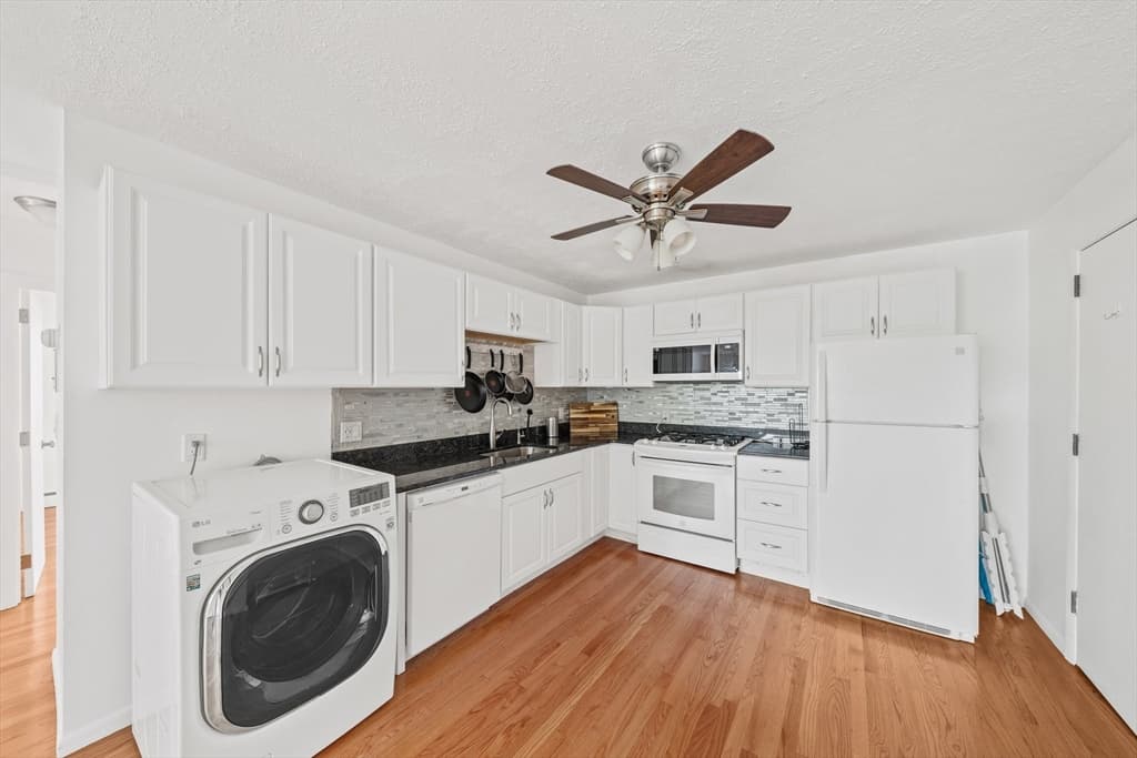 40 Clifton St. #21 photo 5
