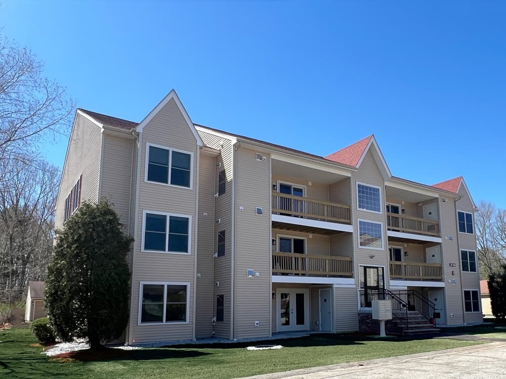 30 Randolph Dr #30