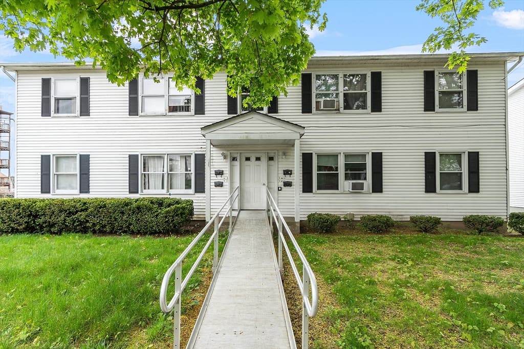 64 West St #64
