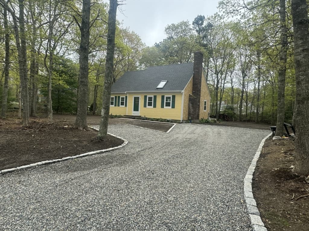 18 Nauset St