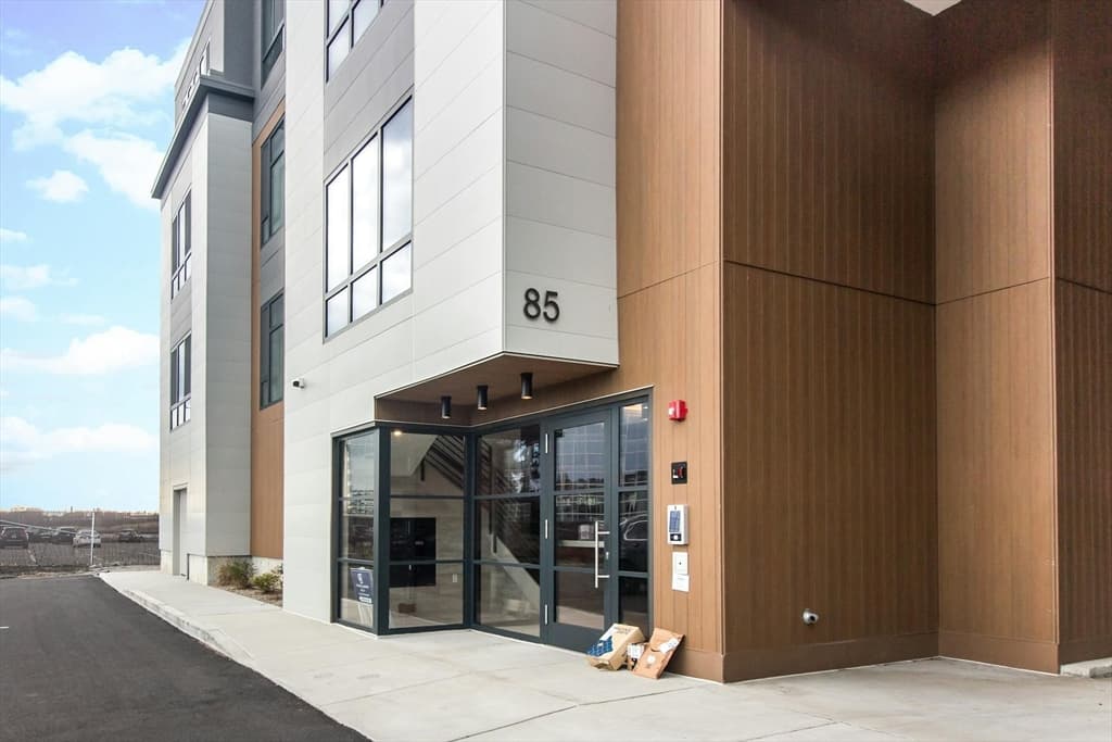 85 Myrtle Street #301