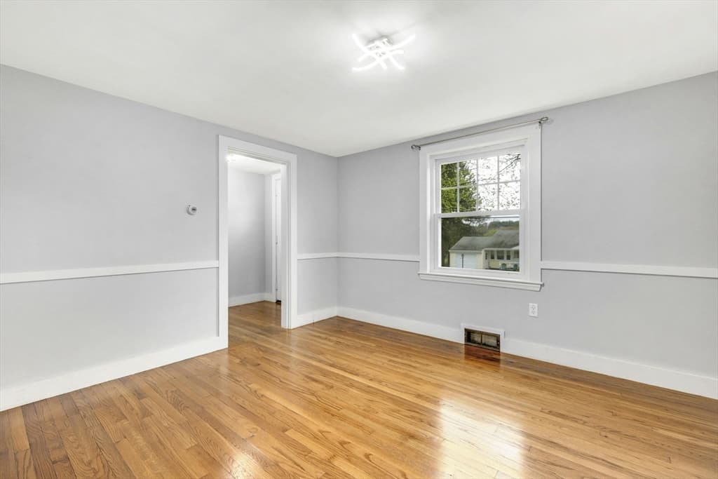 403 Central photo 5