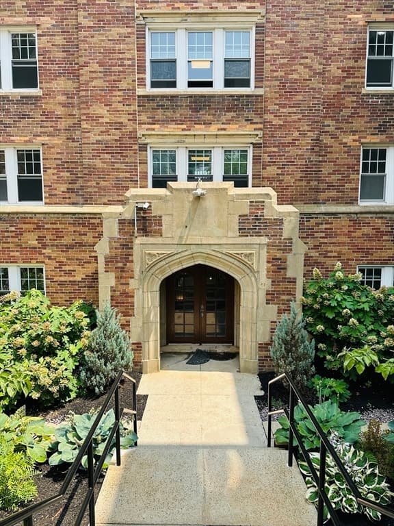 195 Thomas Burgin Parkway #212