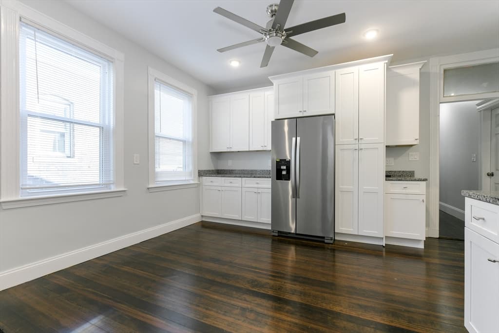 107 Harrishof St #3 photo 4