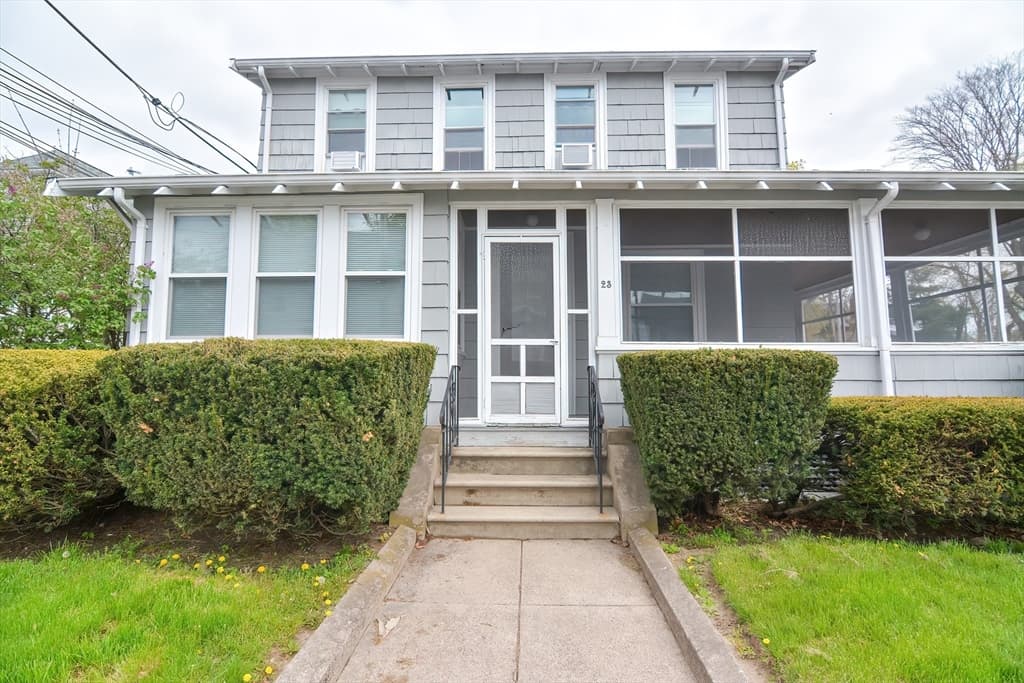 23 Division St