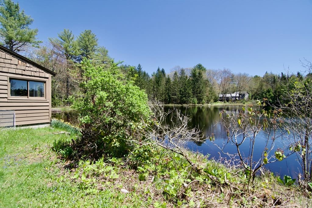 244 Baker Rd photo 4