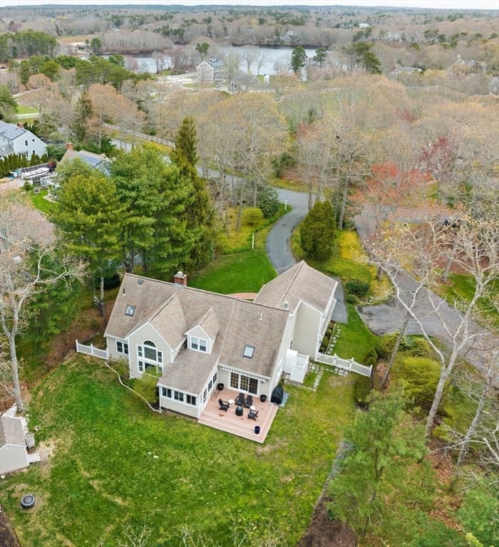 275 Olde Homestead Dr