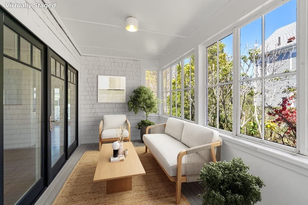 21 Cottage St