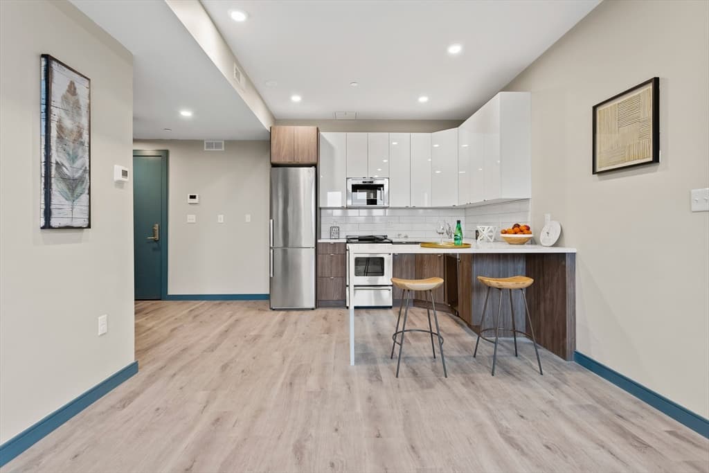 1258 Massachusetts Avenue #205 photo 5