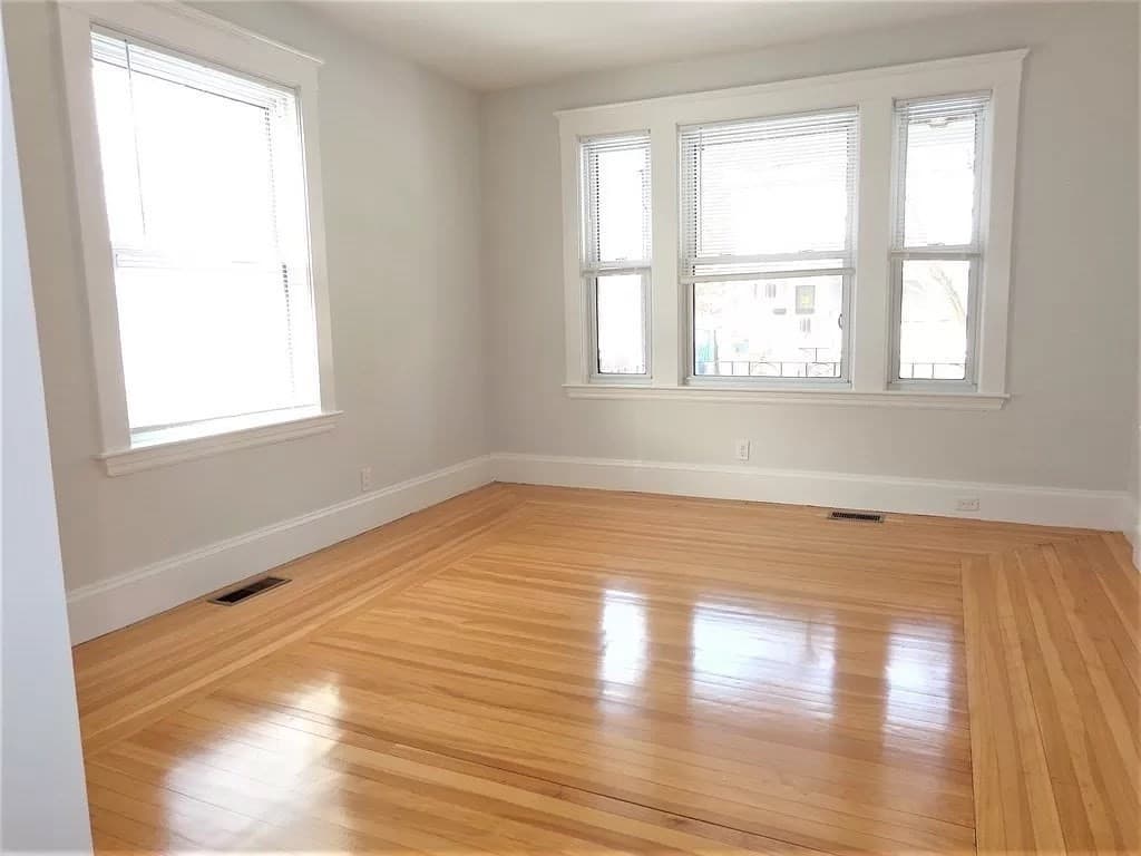 79 Washington St #1 photo 2