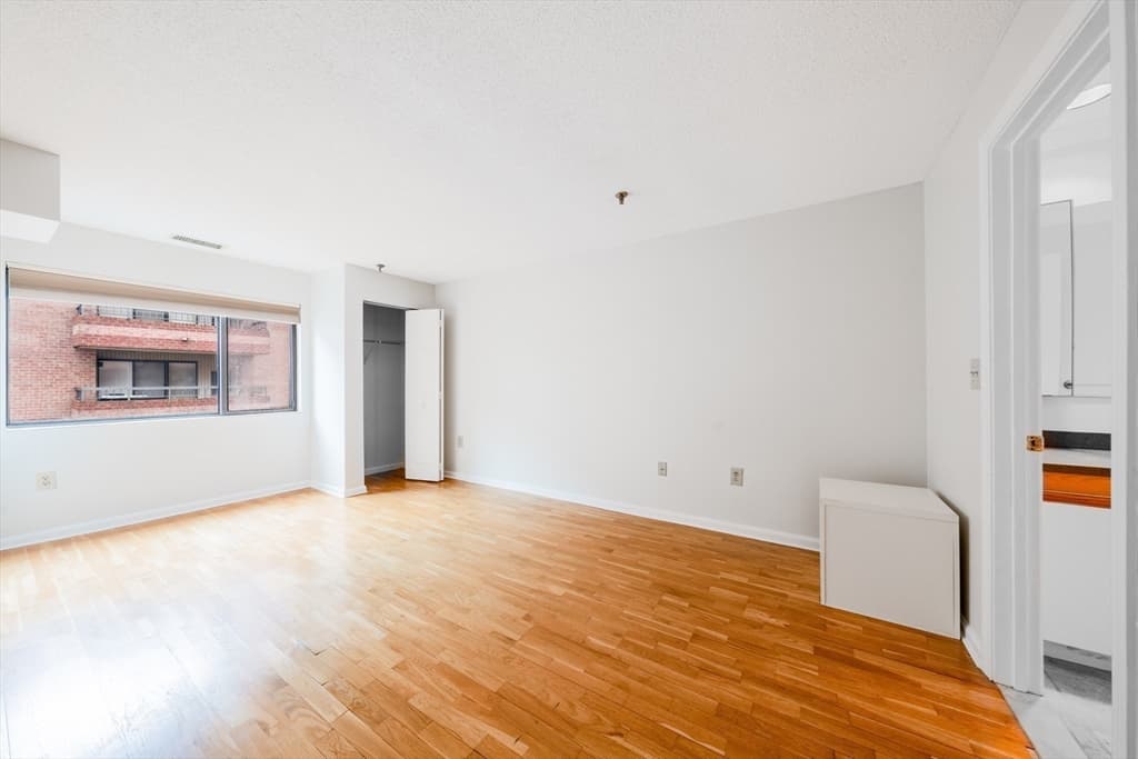 3920 Mystic Valley Pkwy #918 photo 3