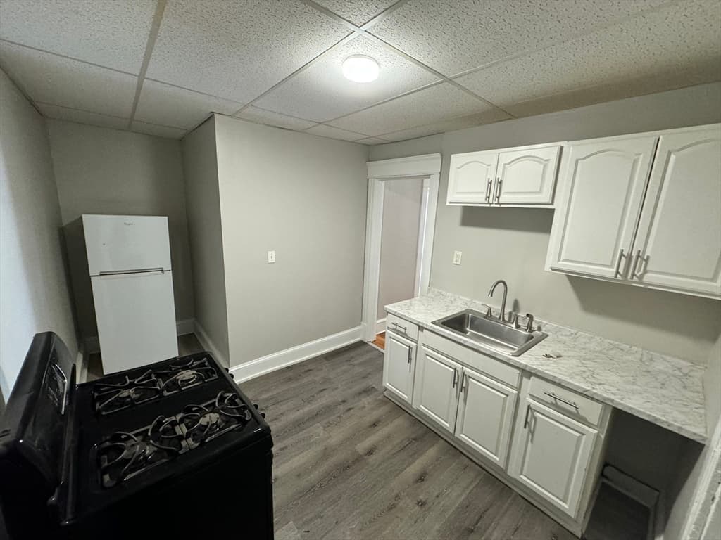 18 Mattoon St #8 photo 5