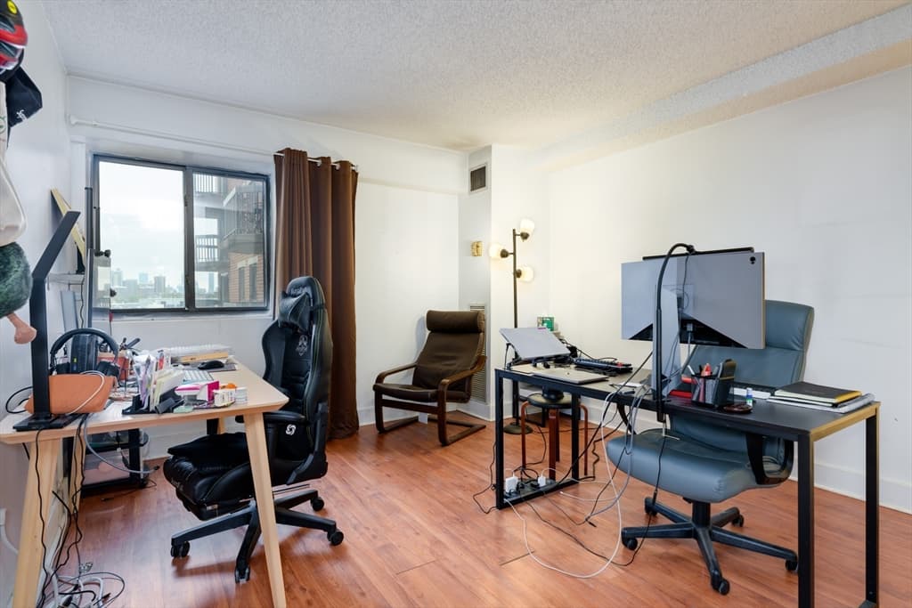 15 N Beacon St #616 photo 2