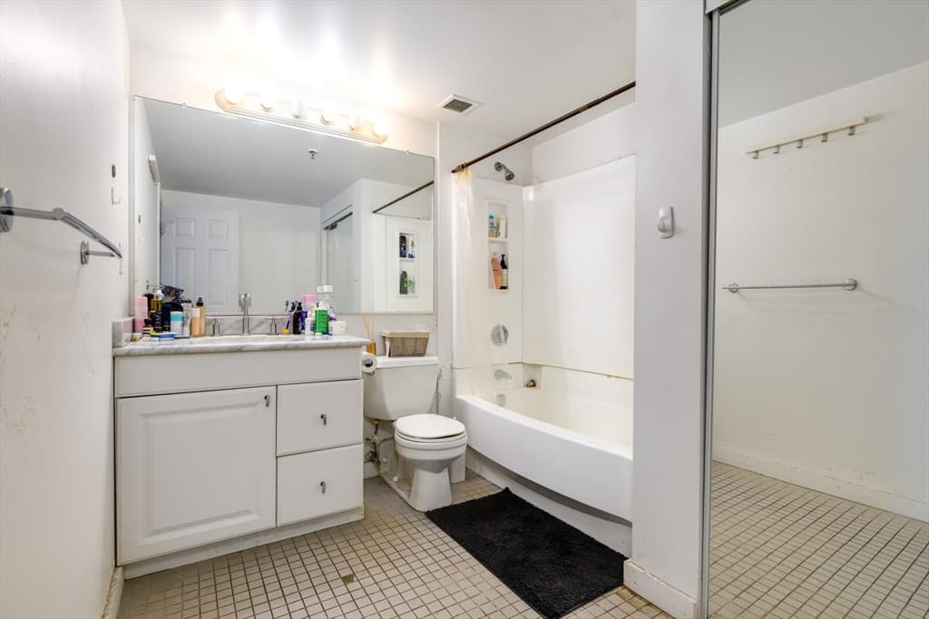 15 N Beacon St #616 photo 5