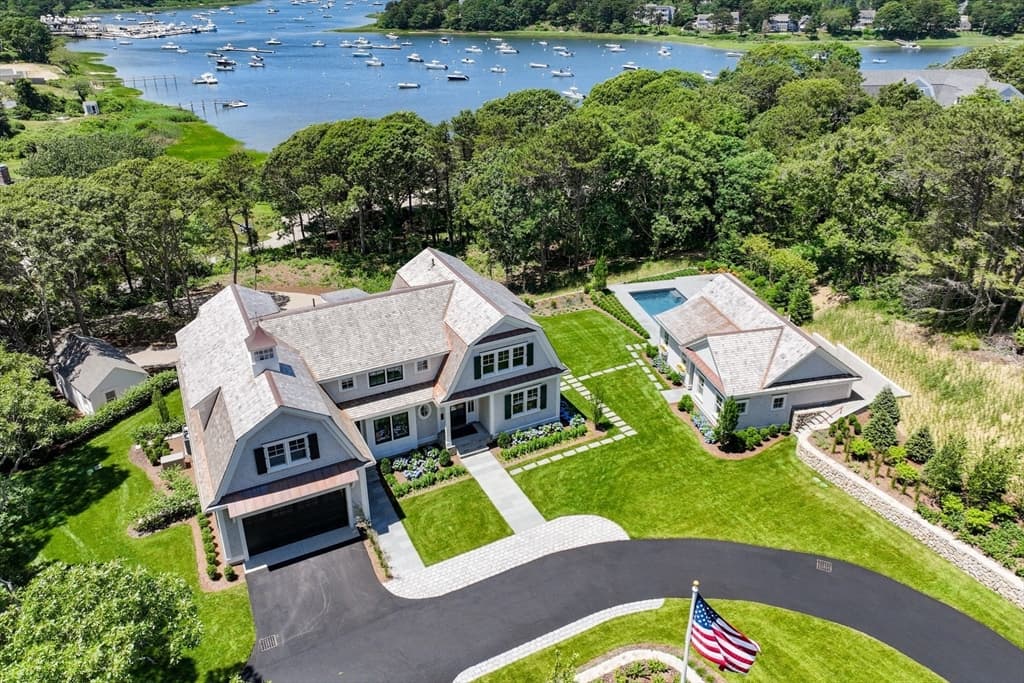51 Cove Hill Rd