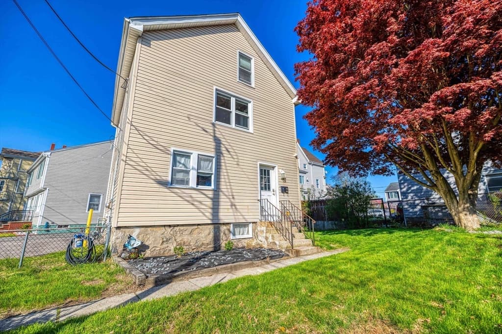 64 Buckley Street photo 2