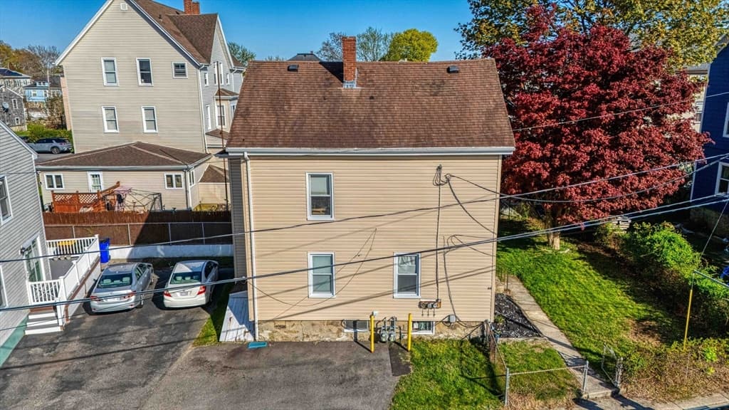 64 Buckley Street