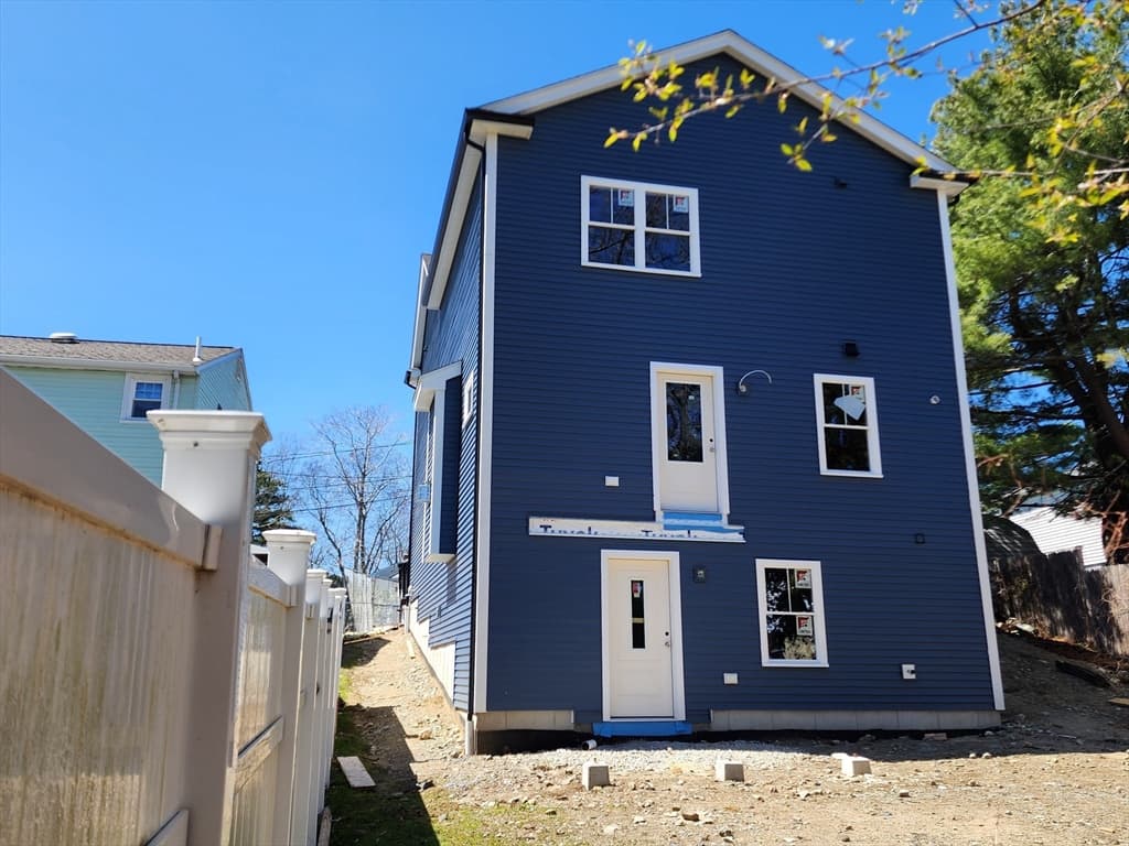 100 Trimount Ave. photo 2