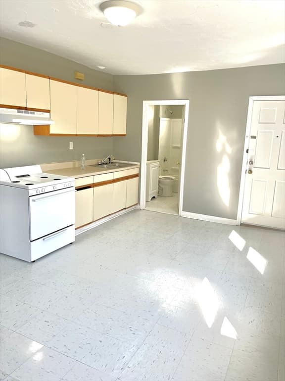 546 North Front Street #2