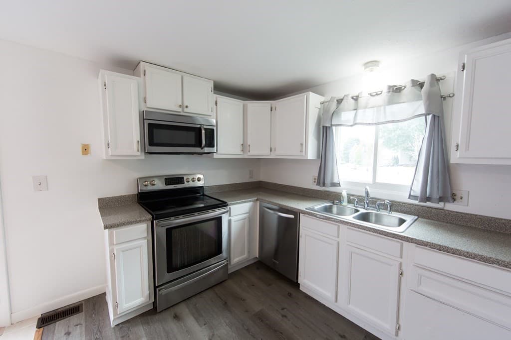 25 Catalpa Cir photo 4