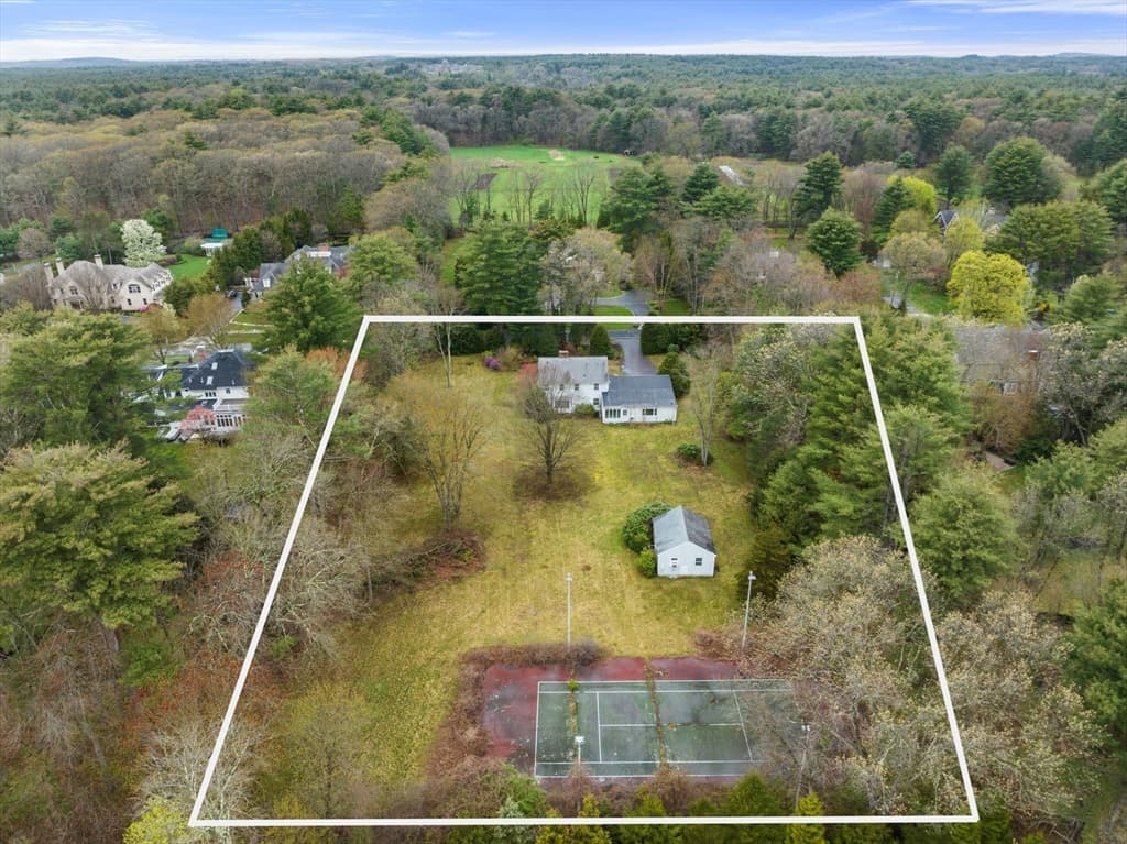 50 Laurel Rd photo 2
