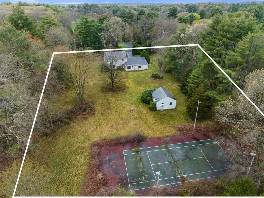 50 Laurel Rd photo 4