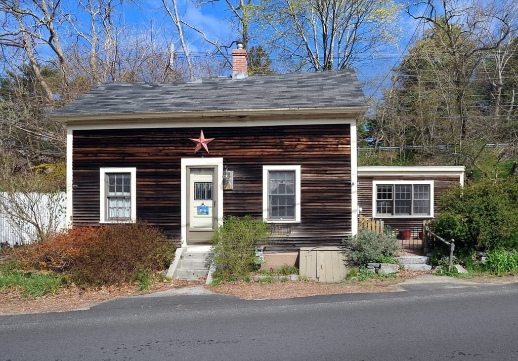 17 Billington St. photo 2