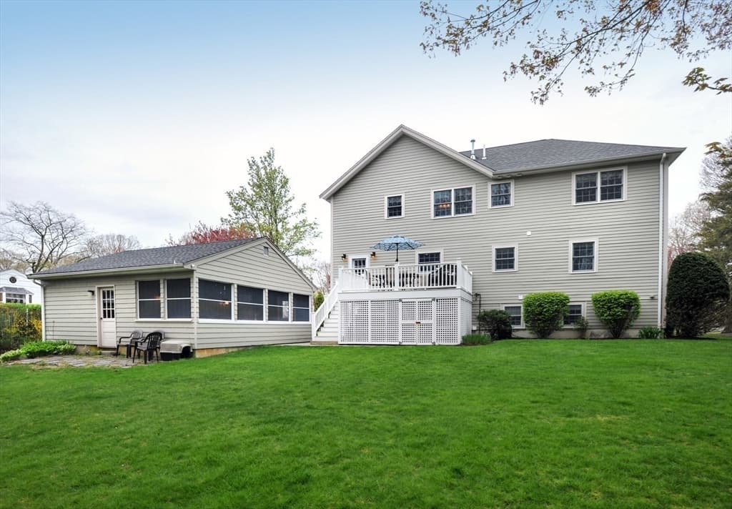 74 Harvey Ln photo 2