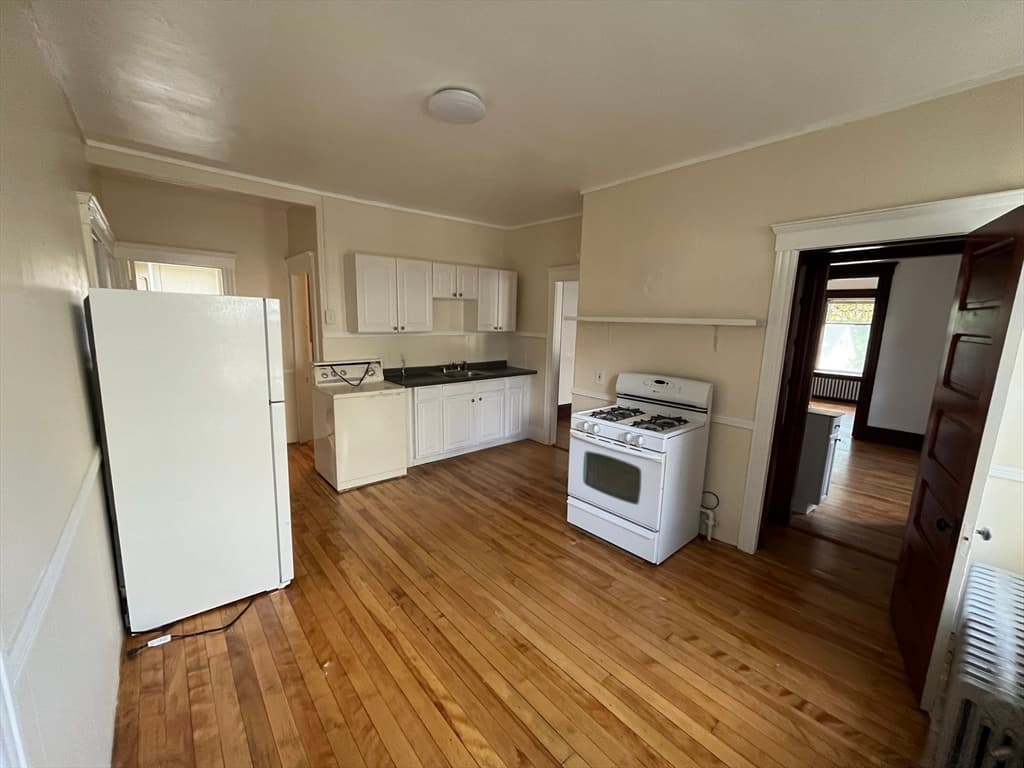 95 May St #2
