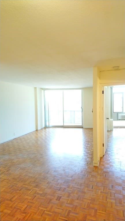 19 Winchester St #310 photo 3