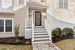 10 Clover Dr #10 photo 2
