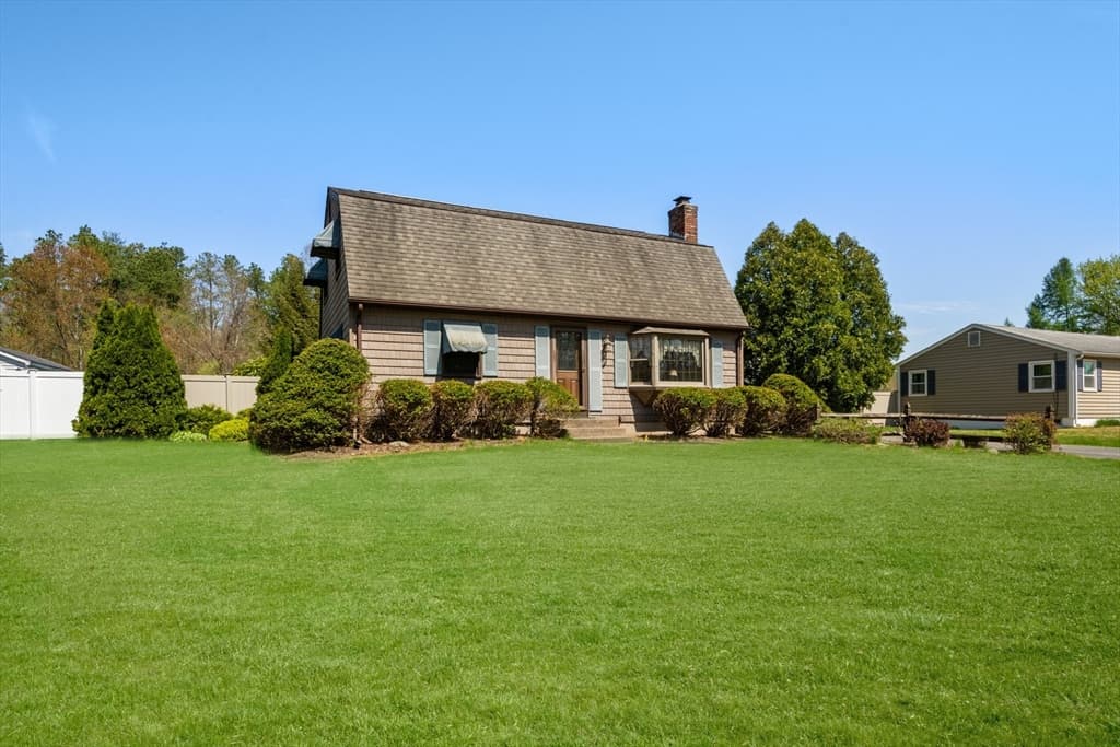 39 Pondview Dr