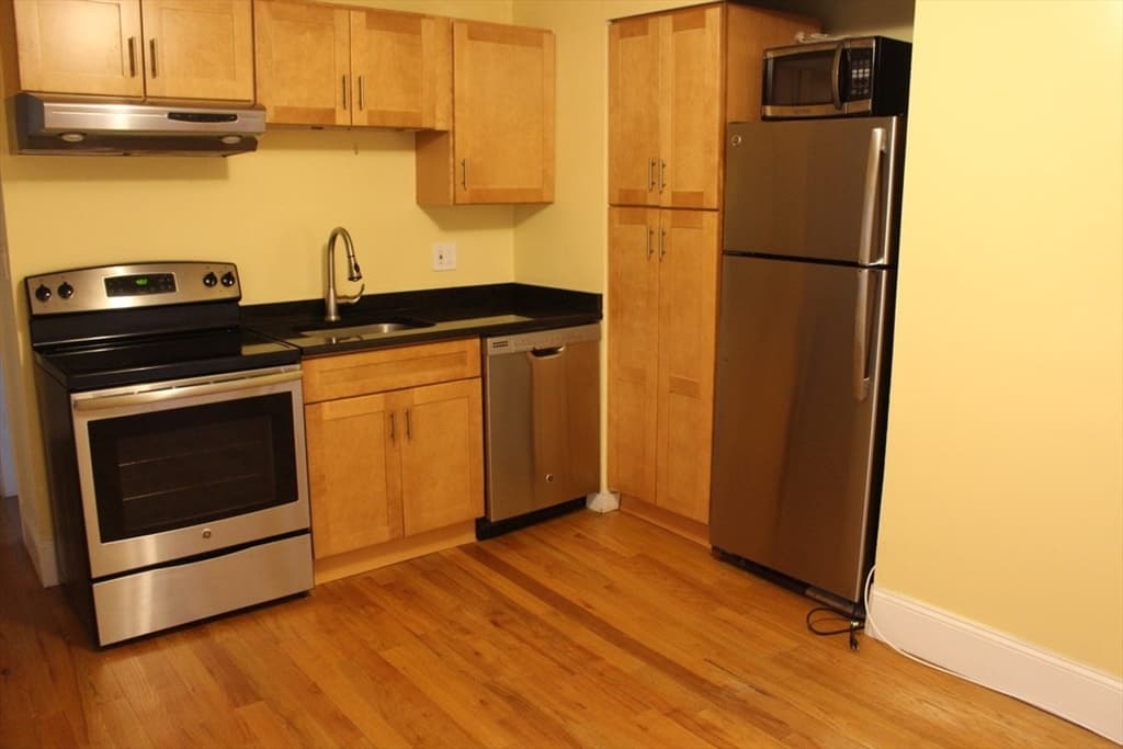 2512 Massachusetts Ave #2 photo 5