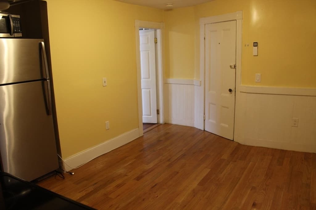 2512 Massachusetts Ave #2 photo 4
