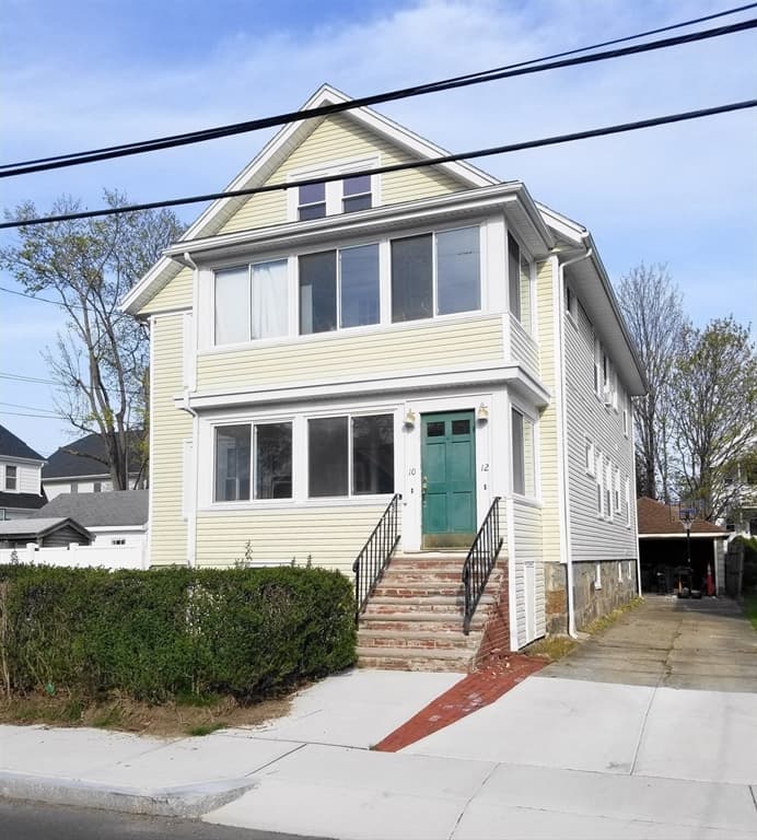 10 Farrell St #1