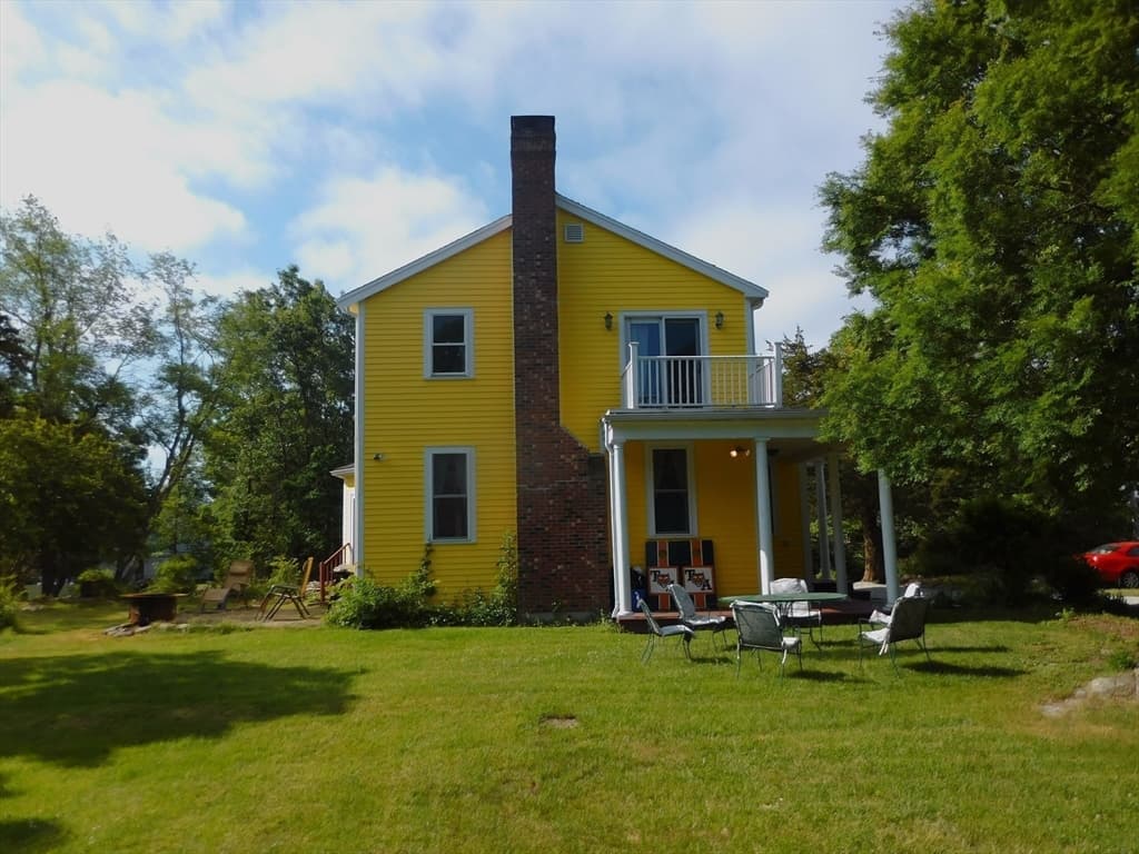 56 Canterbury St photo 3