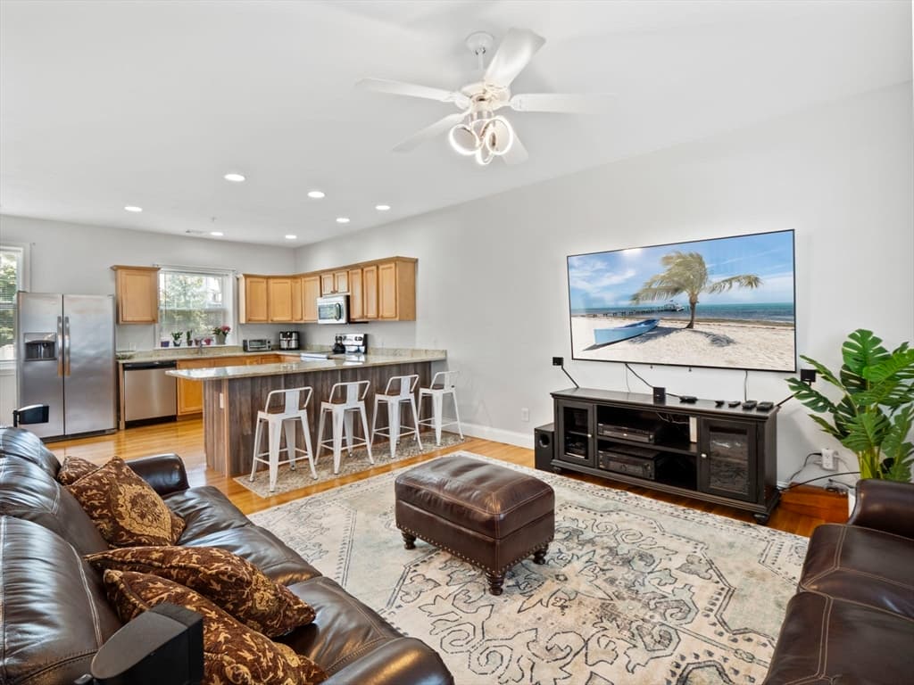 31-33 Ashland St #2