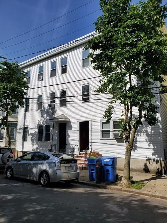 54 Webster Ave. #2-R