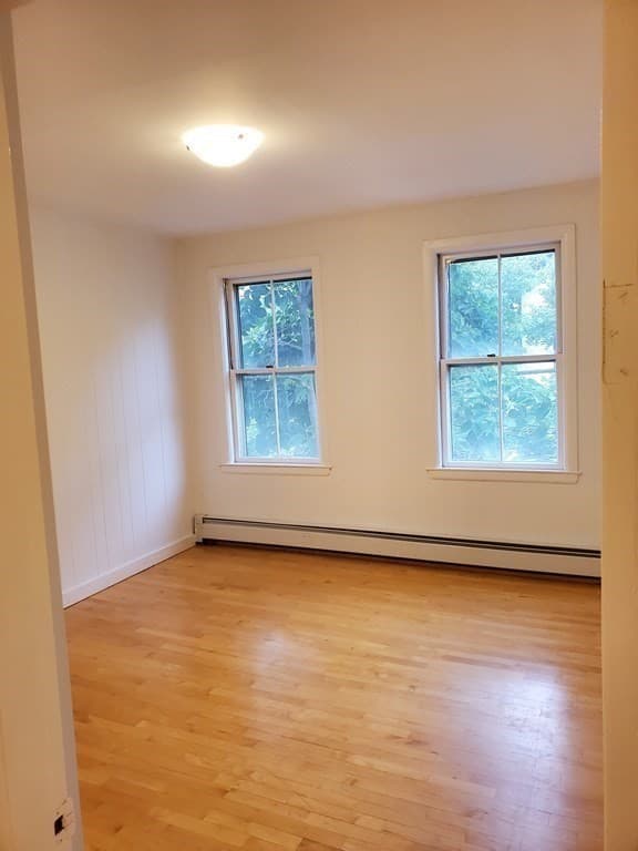 54 Webster Ave. #2-R photo 4