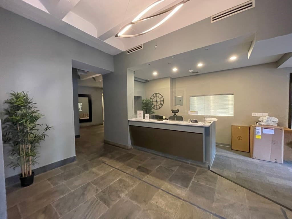 12 Stoneholm St #517